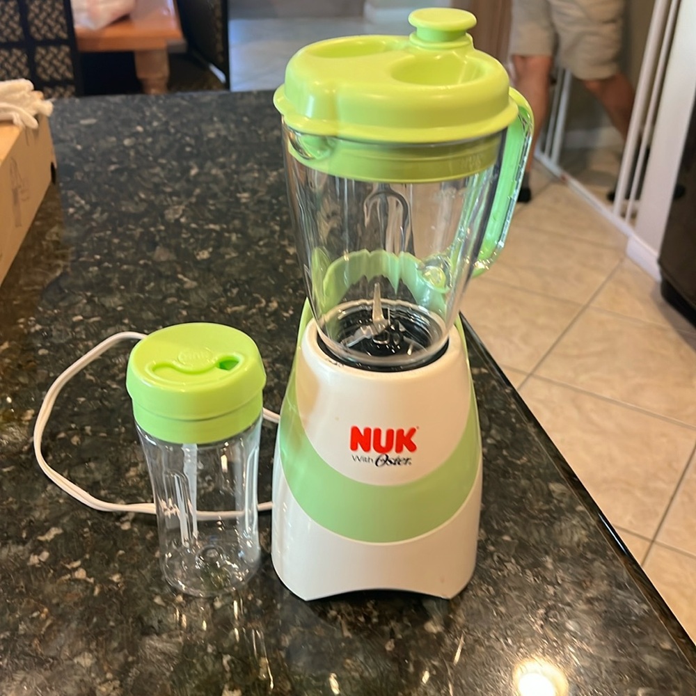 Nuk baby blender.  Used once!
